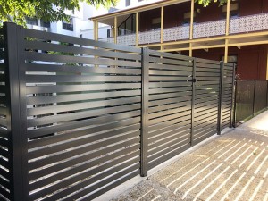 Slat fencing